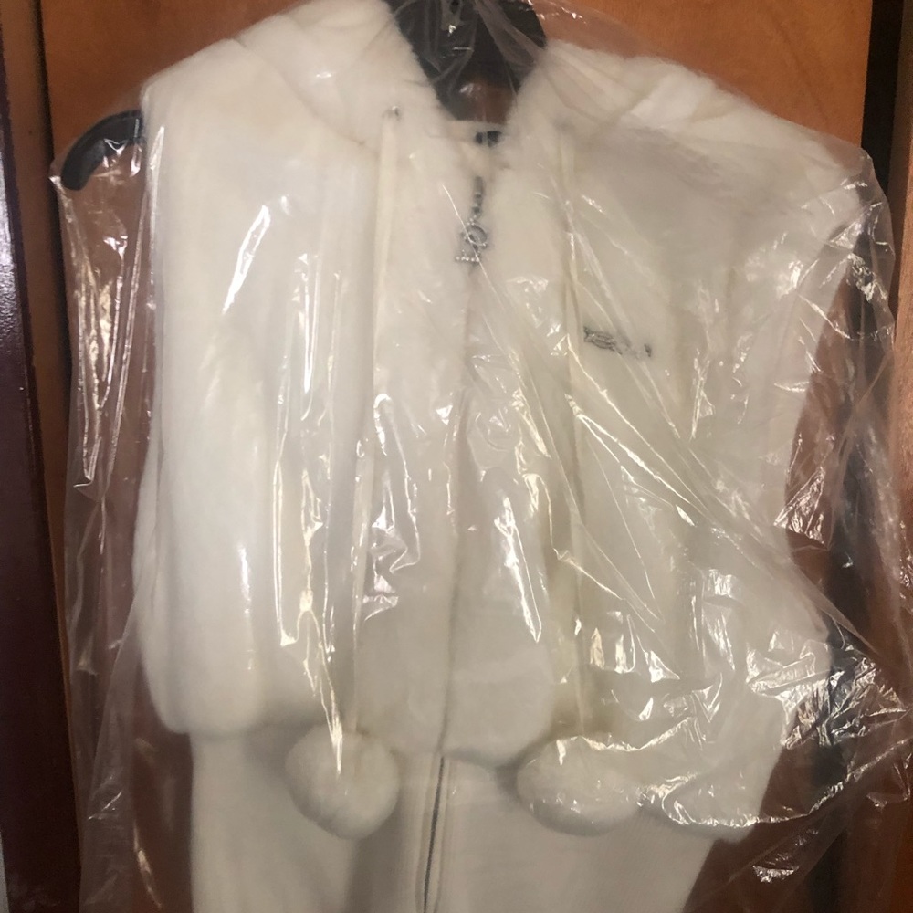 Bebe White Vest - Picture 5 of 5